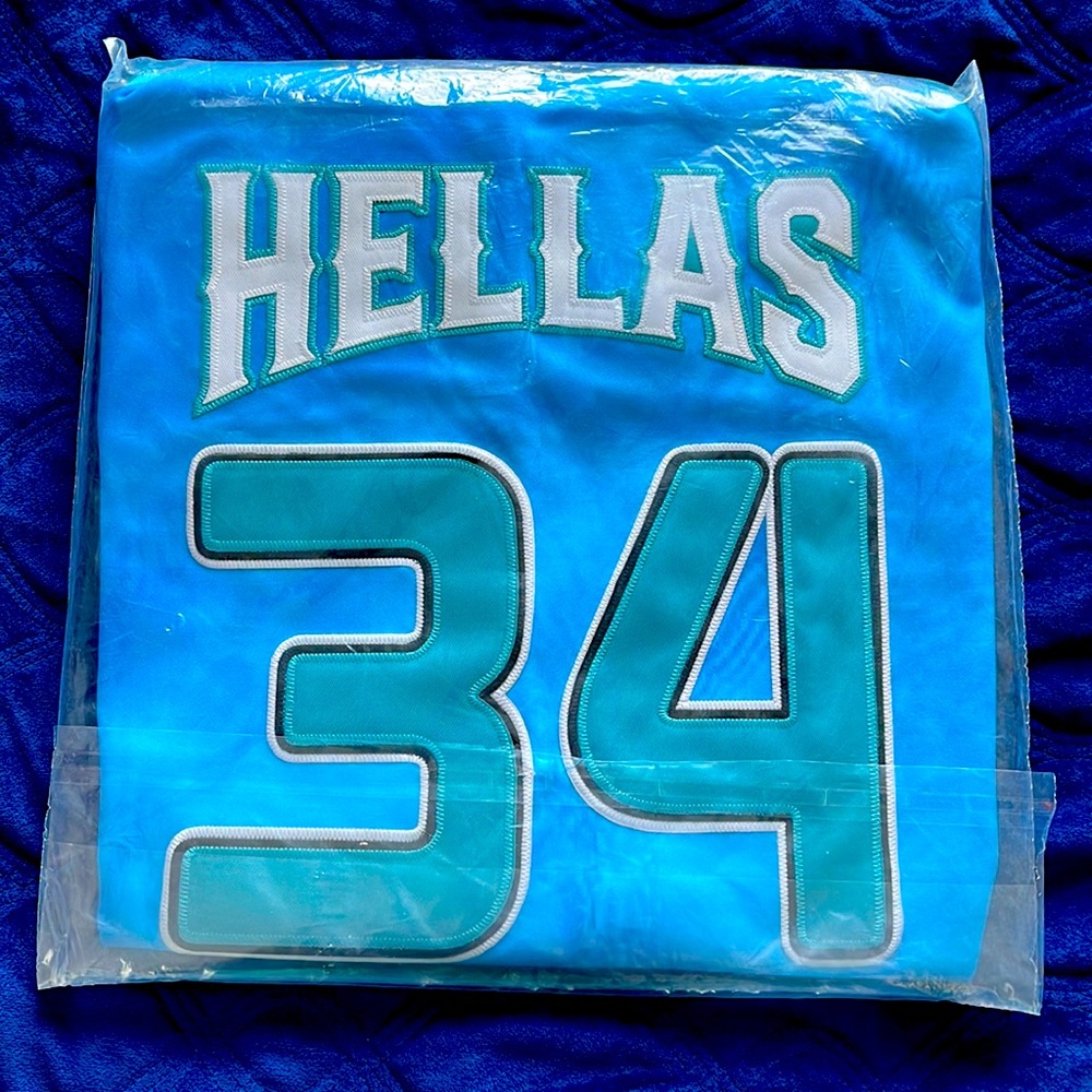 COPY - RARE VINTAGE Giannis Antetokounmpo High School Jersey (ALTERNATE) — NEVE…